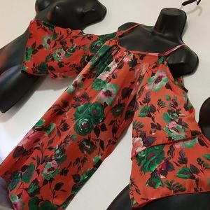 Romeo and Juliet 💚🧡Dess